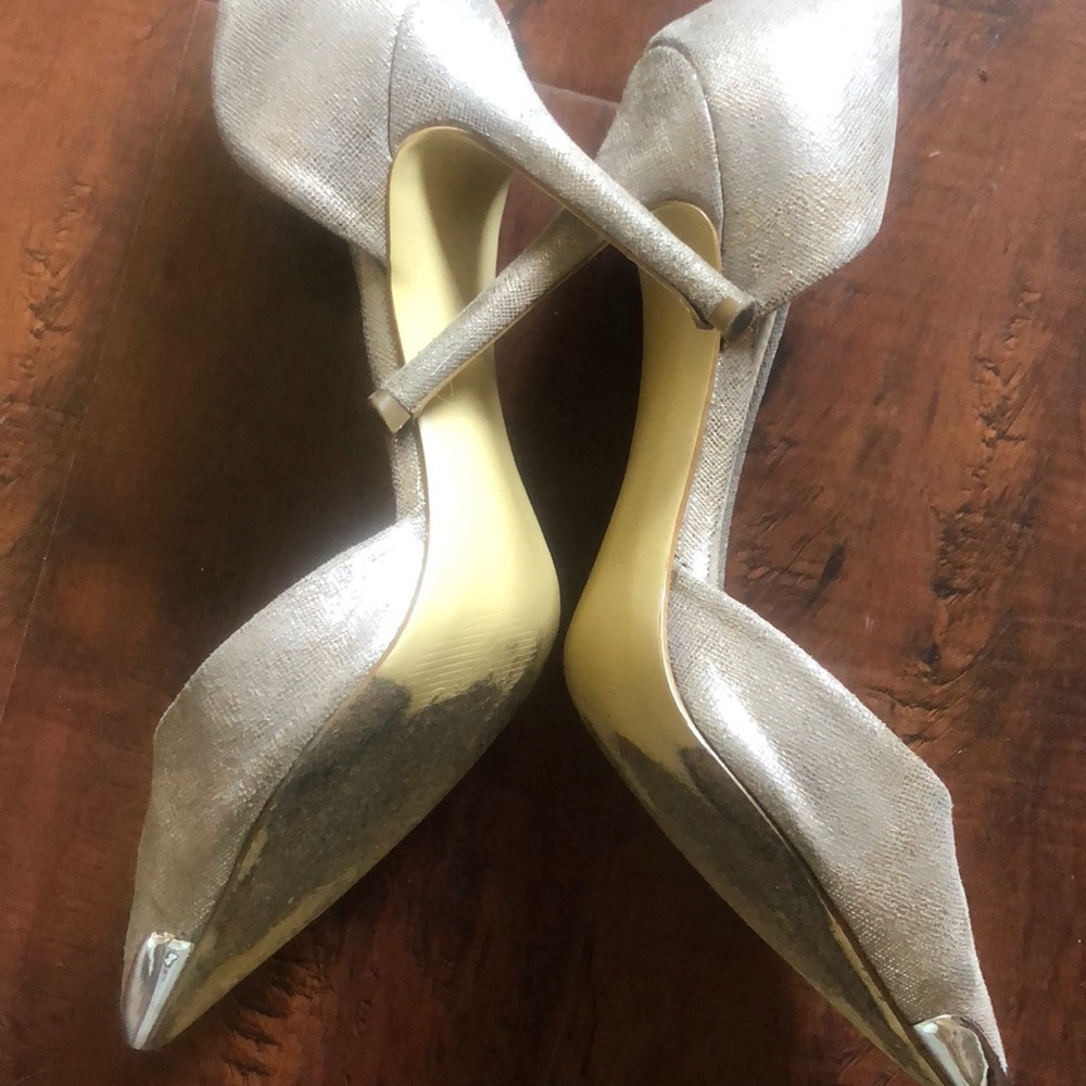 GUESS heels - Picture 4 of 4